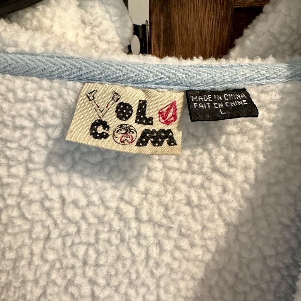 Volcom Women’s Hoodie - Picture 3 of 7